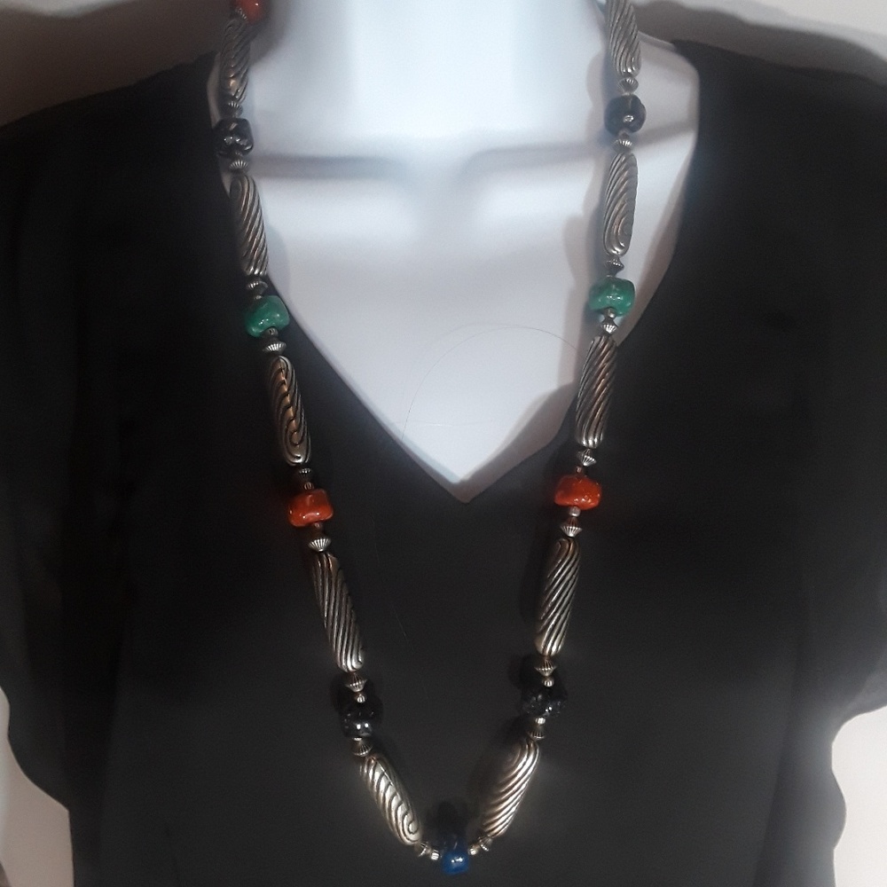 Costume Jewelry necklace